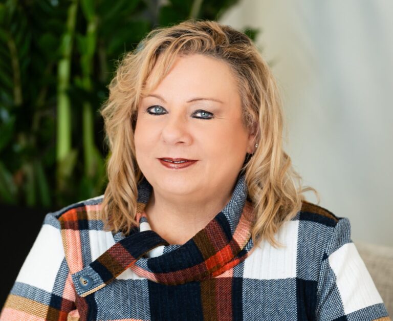 Mellody Brewer Headshot