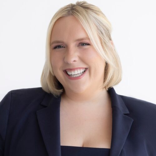 hailey schmitt headshot